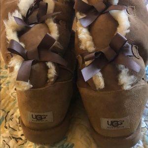 Bailey bow Uggs